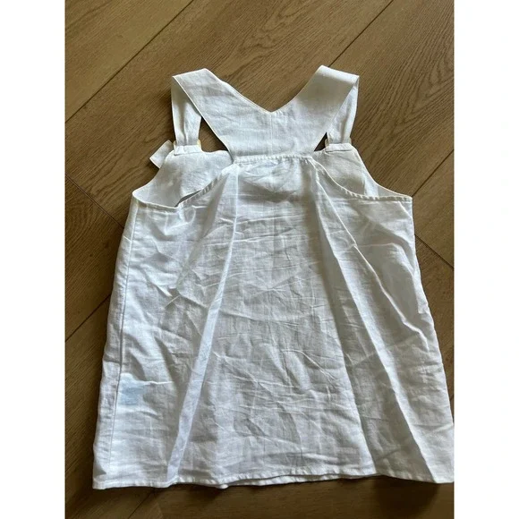 J. McLaughlin Women's White Linen Sleeveless‎ Dress with Buckle Detail - Picture 4 of 5